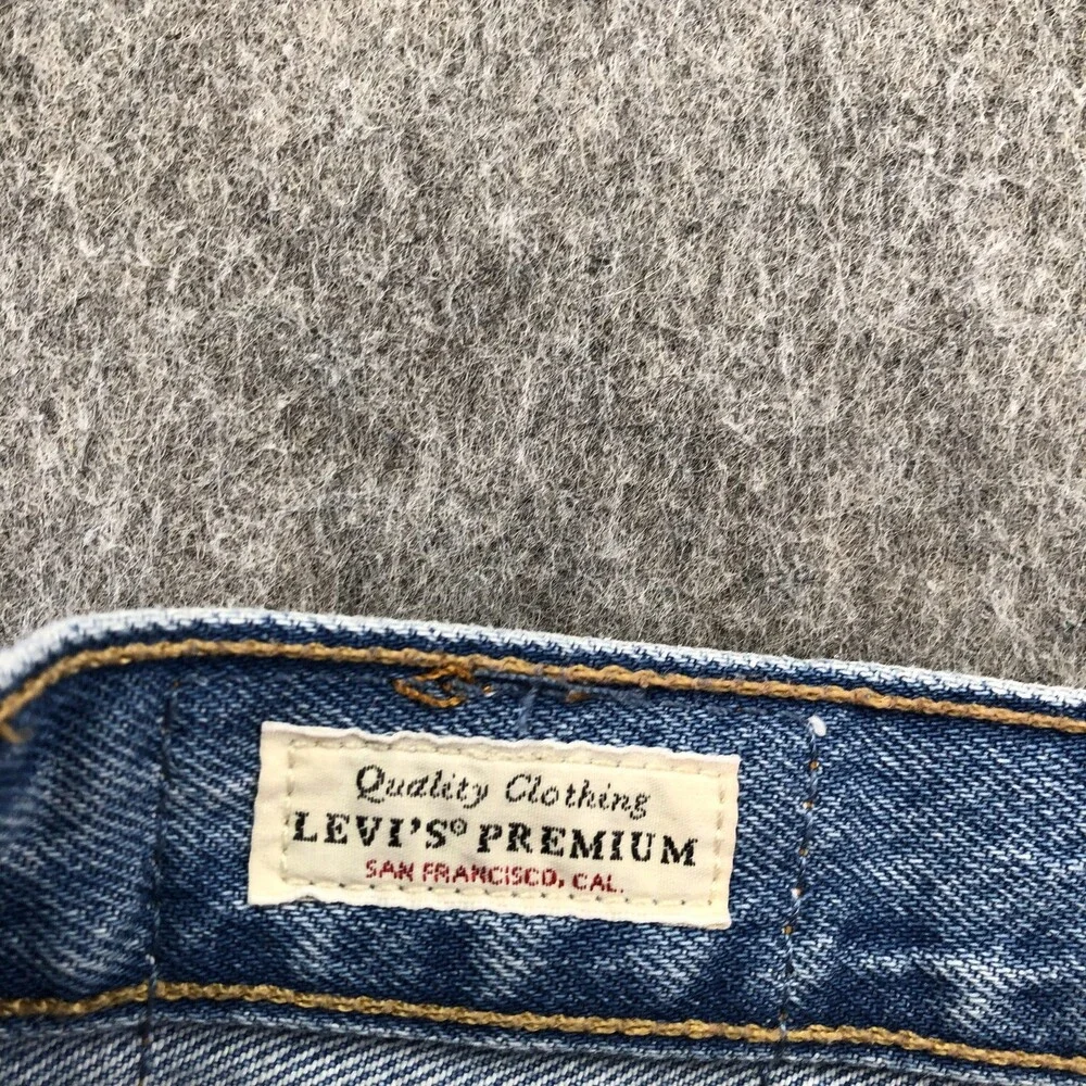 Levis 501 Jeans Mens 28x32 Blue Light Wash Regular Straight Denim Pants Casual